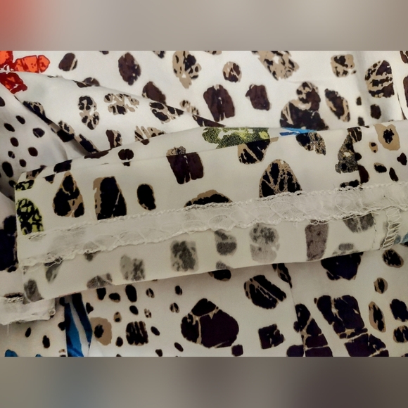 Chico's Relaxed Ladies Crop Capri pants, size 0, Spotted Floral print, NWT - Picture 15 of 15